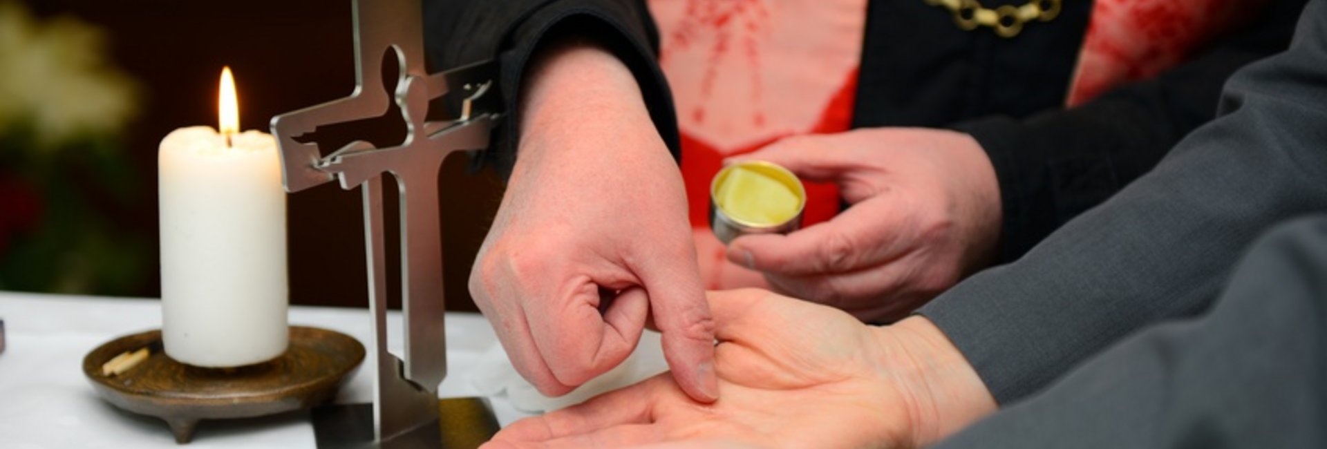 Krankensalbung, Salbung